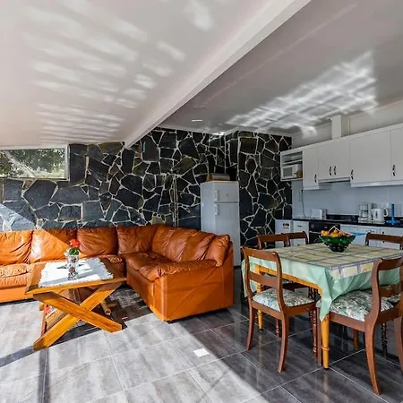 Apartamento Con Vistas Apartment *